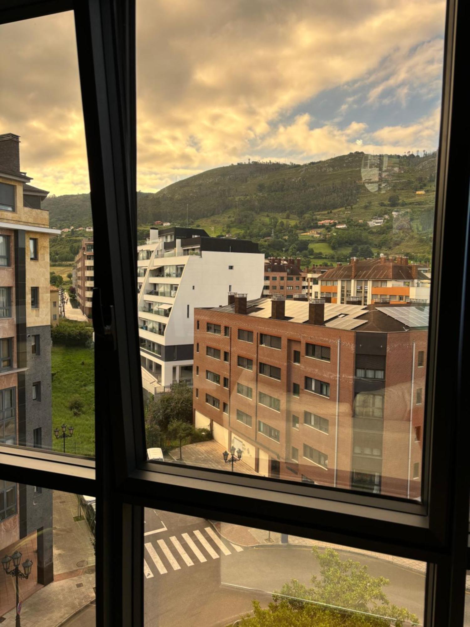 Apartamento Oviedo Naranco Buitenkant foto